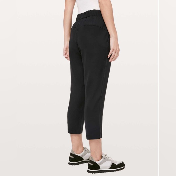 Like New! Lululemon On The Fly Jogger 23” Size 8- Black - Picture 5 of 9